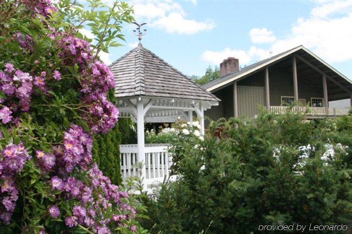 The Village Green Cottage Grove Luaran gambar