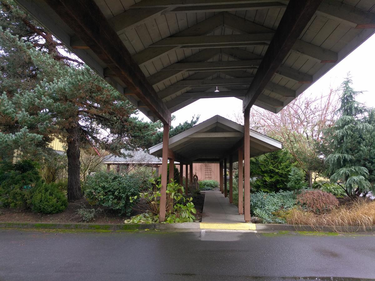 The Village Green Cottage Grove Luaran gambar